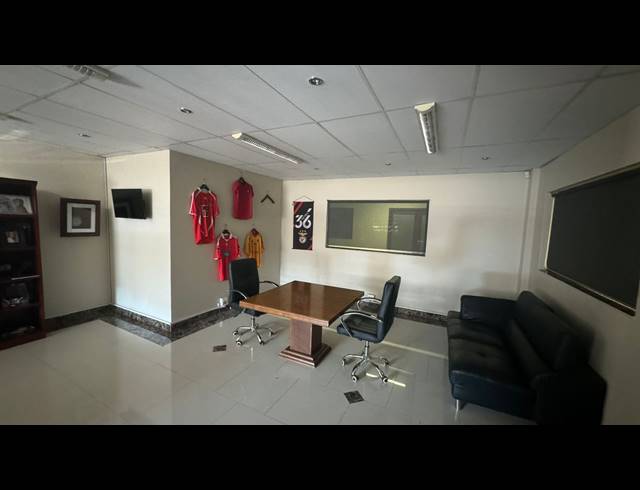3,000M² WAREHOUSE TO LET IN PRETORIA WEST